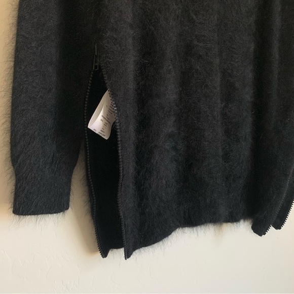 Angora Blend Black Fuzzy Gray Floral Circle Designer Inspired Tunic Sweater Sz 6 - Picture 7 of 9